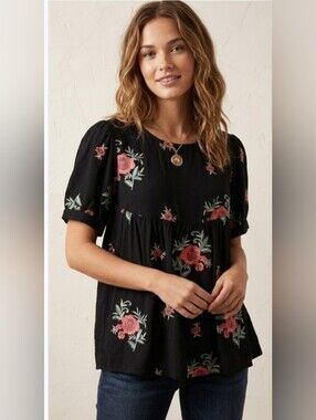 🔥Hailey and Co blouse sz medium